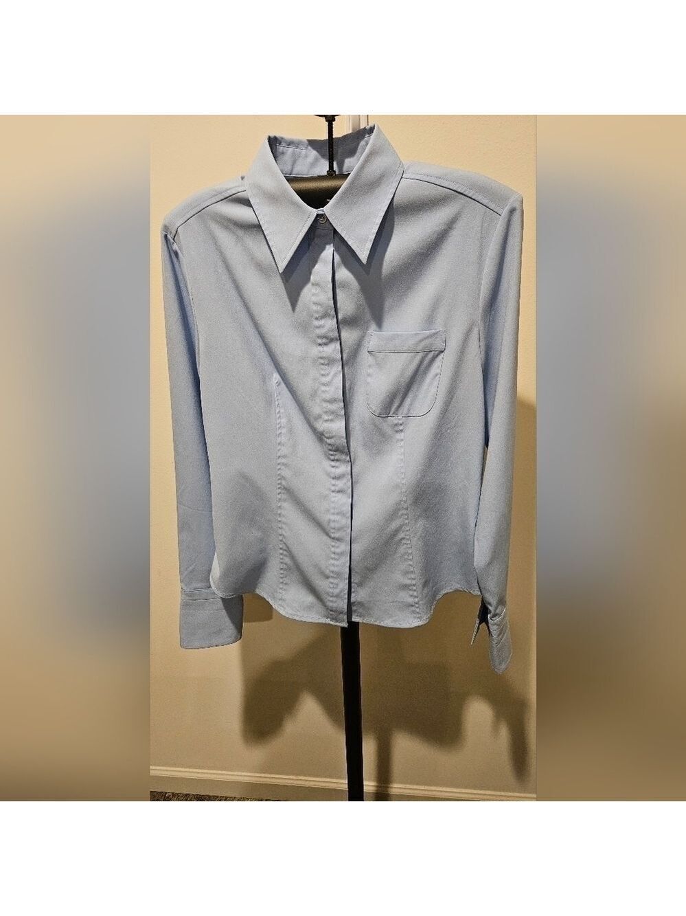 EXPRESS STRETCH TAILORED COLLARED DRESS SHIRT LIGHT BLUE SIZE 9/10